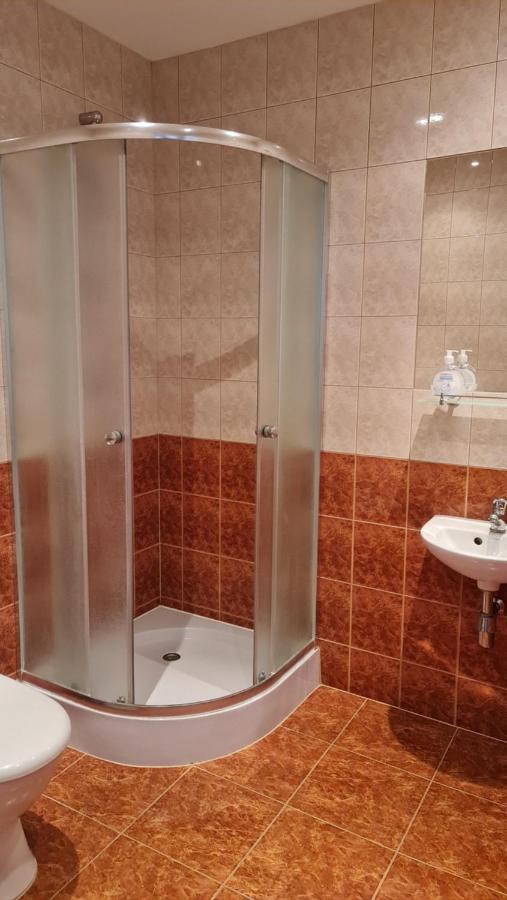 Pod Kamiennikiem Hotel Trzemesnia Ngoại thất bức ảnh