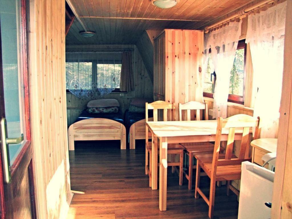 Pod Kamiennikiem Hotel Trzemesnia Ngoại thất bức ảnh