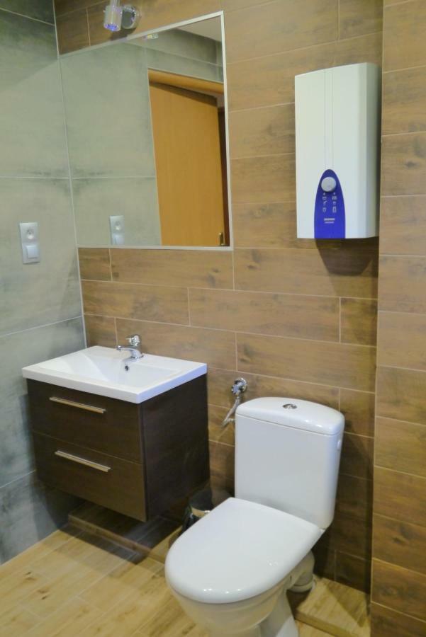 Pod Kamiennikiem Hotel Trzemesnia Ngoại thất bức ảnh