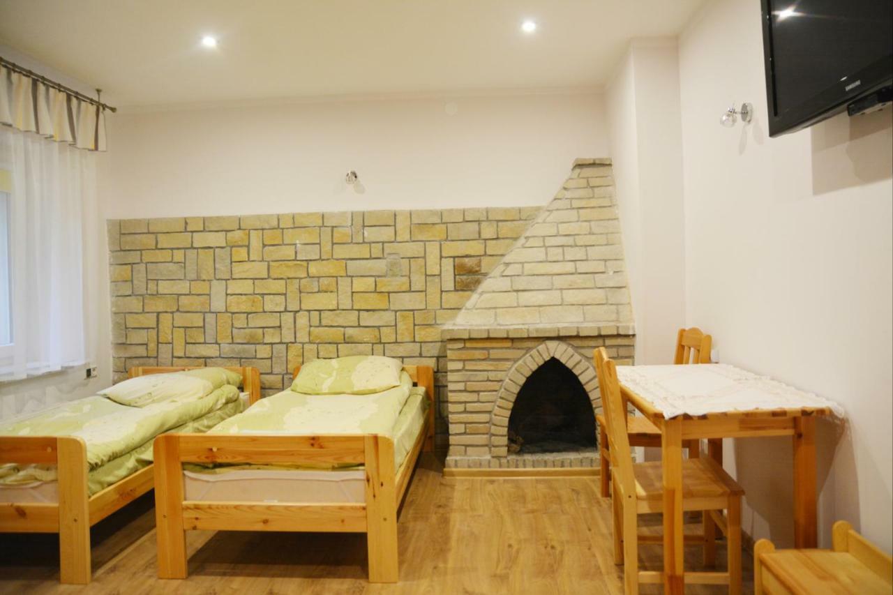 Pod Kamiennikiem Hotel Trzemesnia Ngoại thất bức ảnh